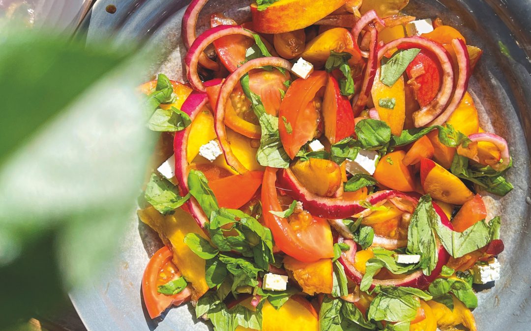 Persika och tomatsallad