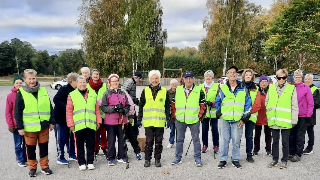 Promenera med andra får Ingåseniorer att må bra 